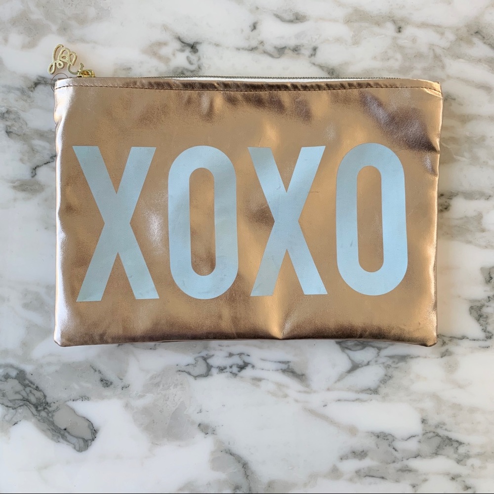 Santa Barbara Design Studio Rose Gold XOXO Pouch